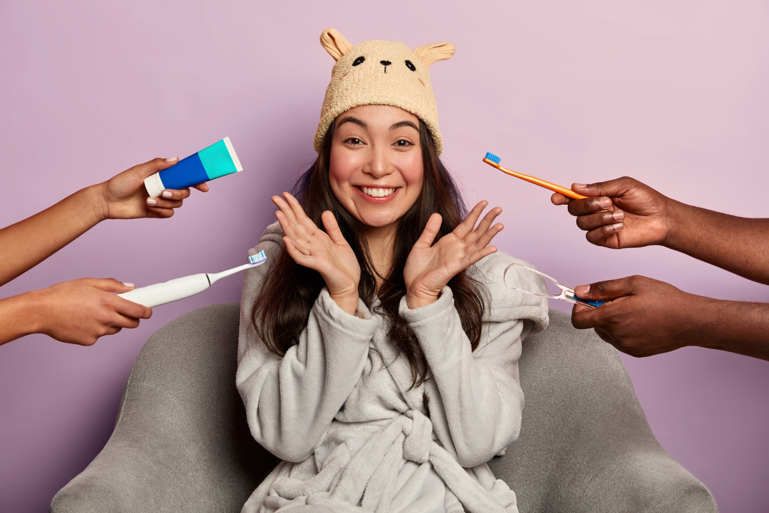 Guide to understanding the differences: Electric Toothbrush vs Manual Toothbrush.